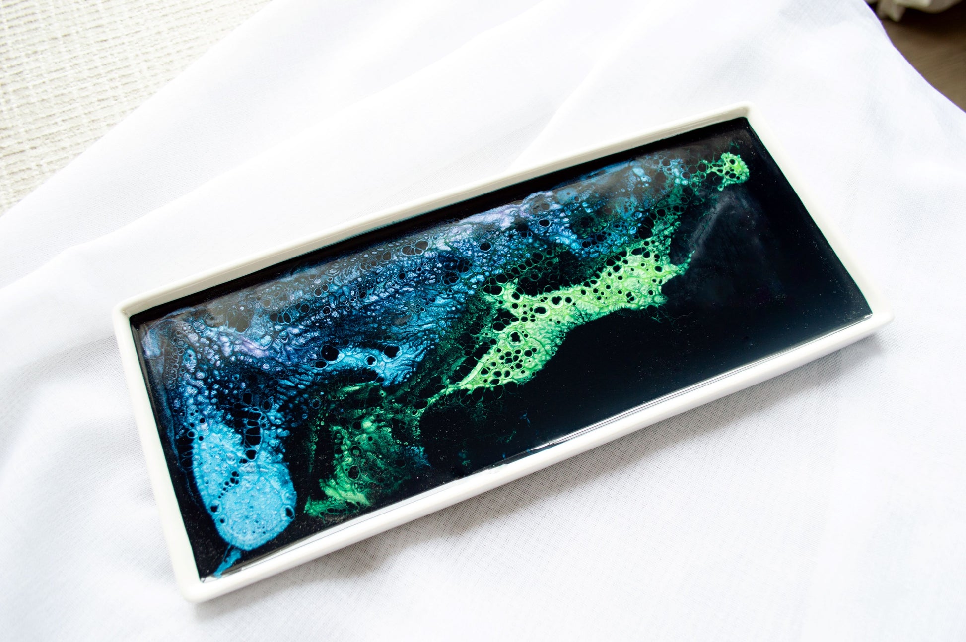 northern lights Large ceramic tray