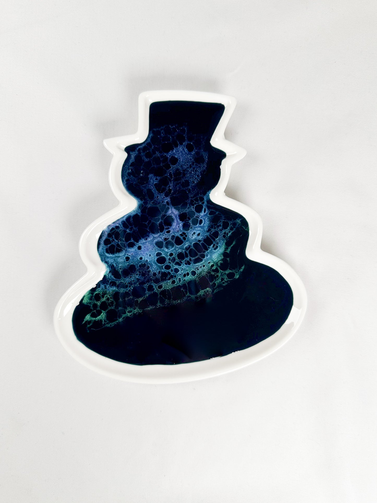 northern lights snowman shaped ceramic tray