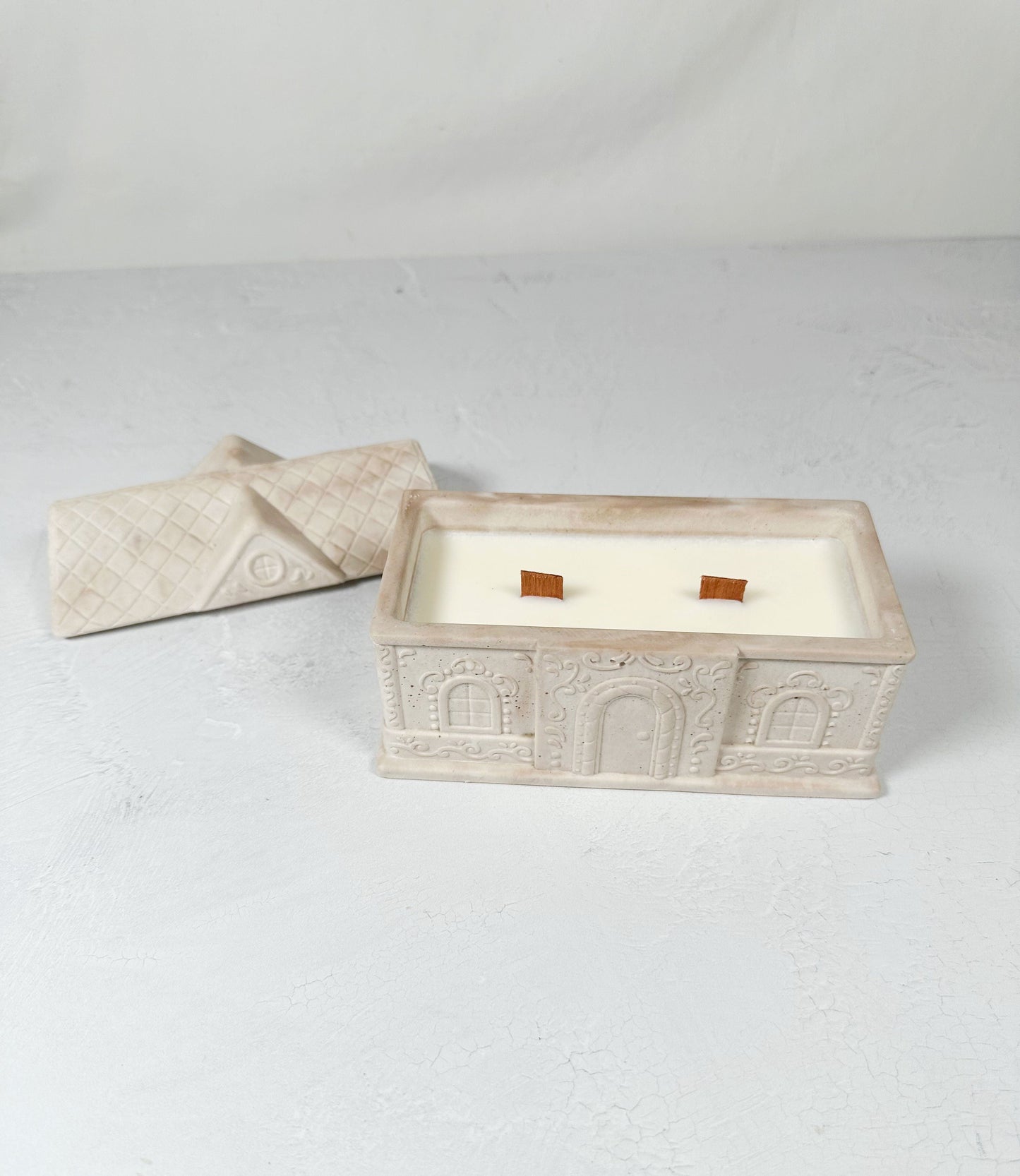 Gingerbread House Candle