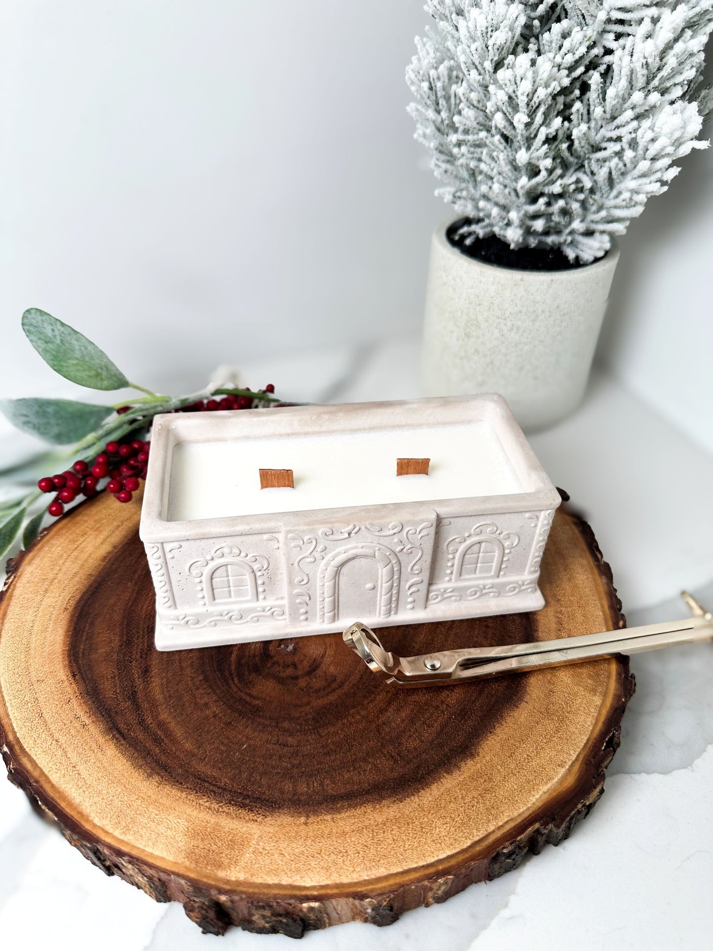 Gingerbread House Candle