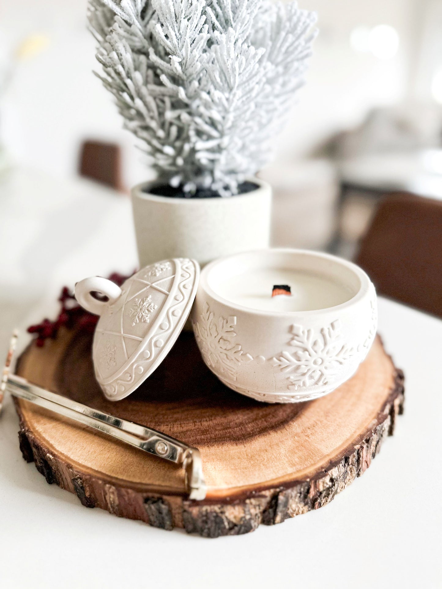 Holiday Ornament Candle