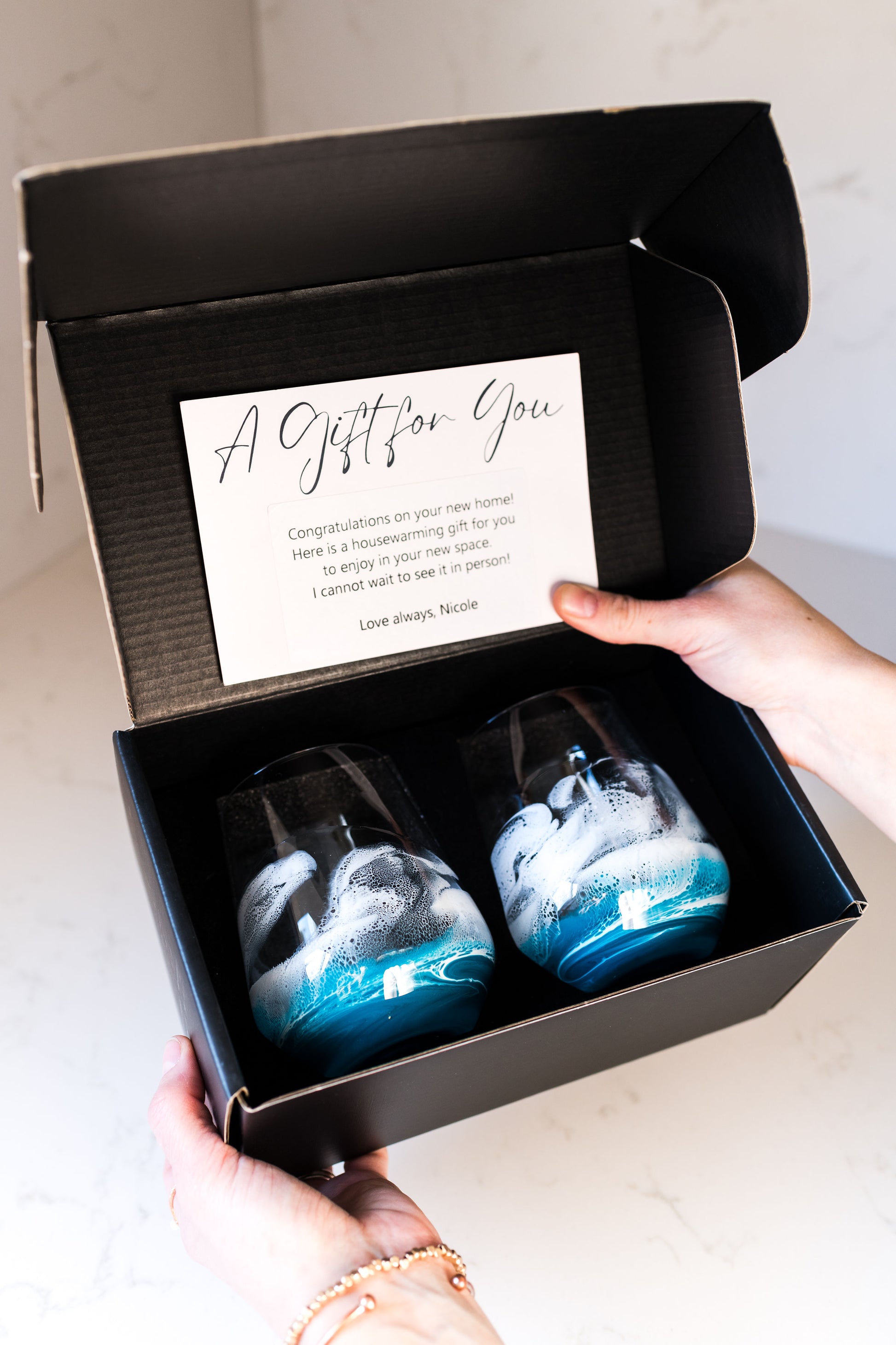 Ocean wine glasses in gift box with giftnote