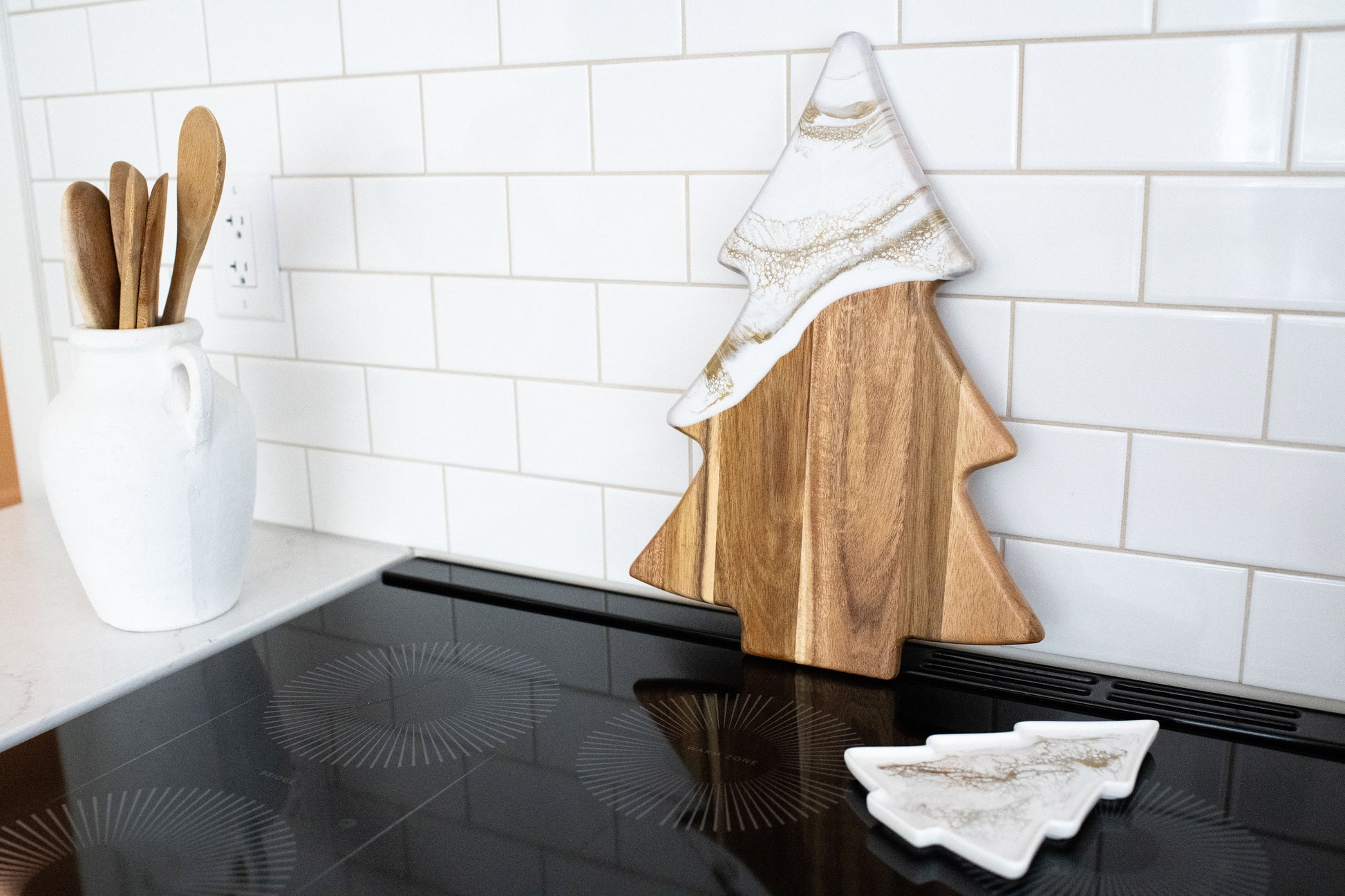 Christmas tree shaped board and matching ceramic tray in Gold Quartz 