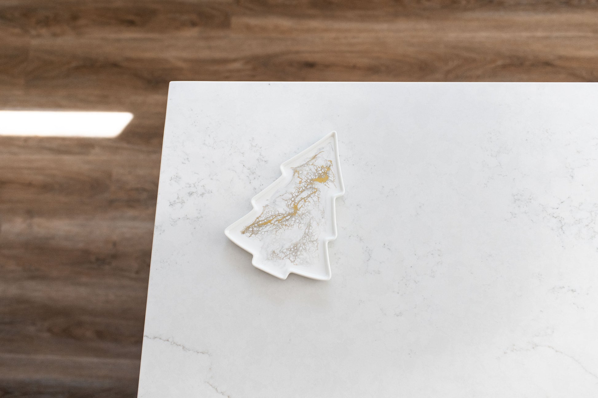 gold quartz Christmas tree ceramic tray 