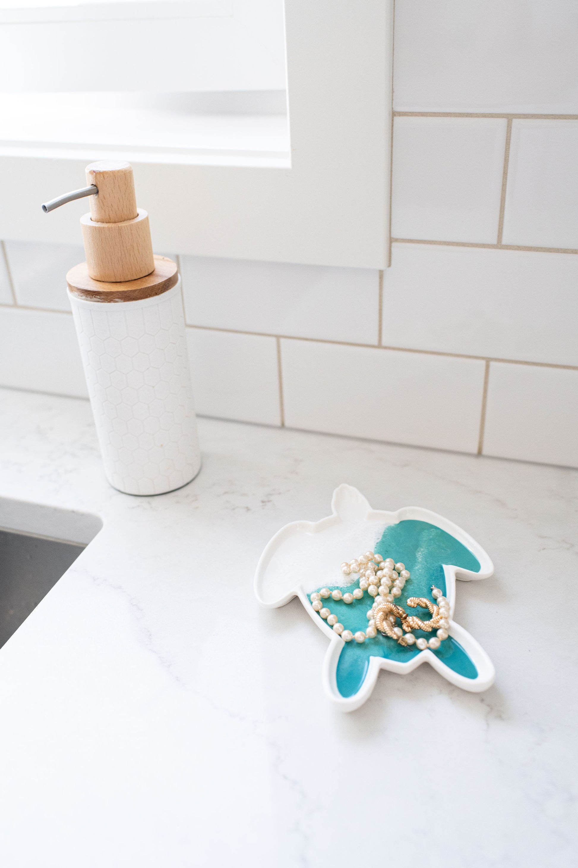 Turtle shaped ceramic tray in Caribbean blue 