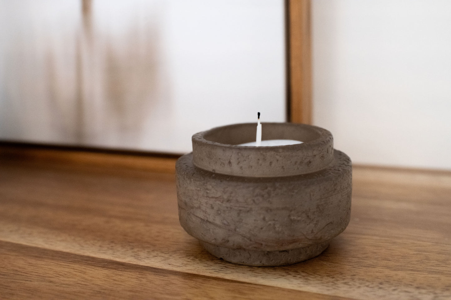 Close up of the Mocha candle holder to showcase the texture 