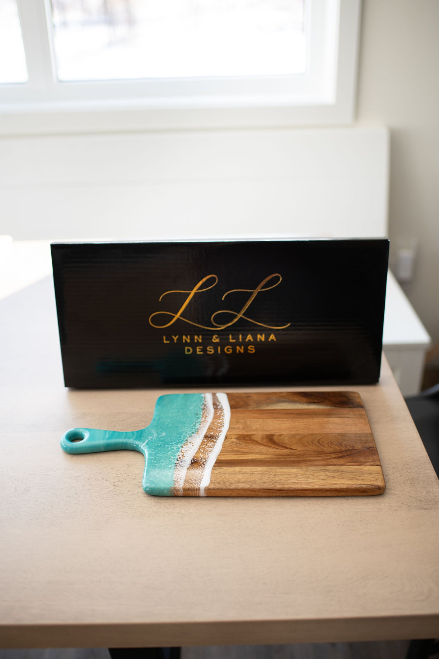 Medium Acacia Cheese Boards