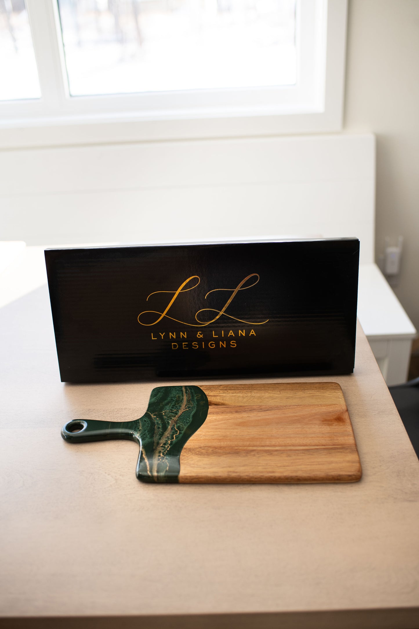 Medium Acacia Cheese Boards