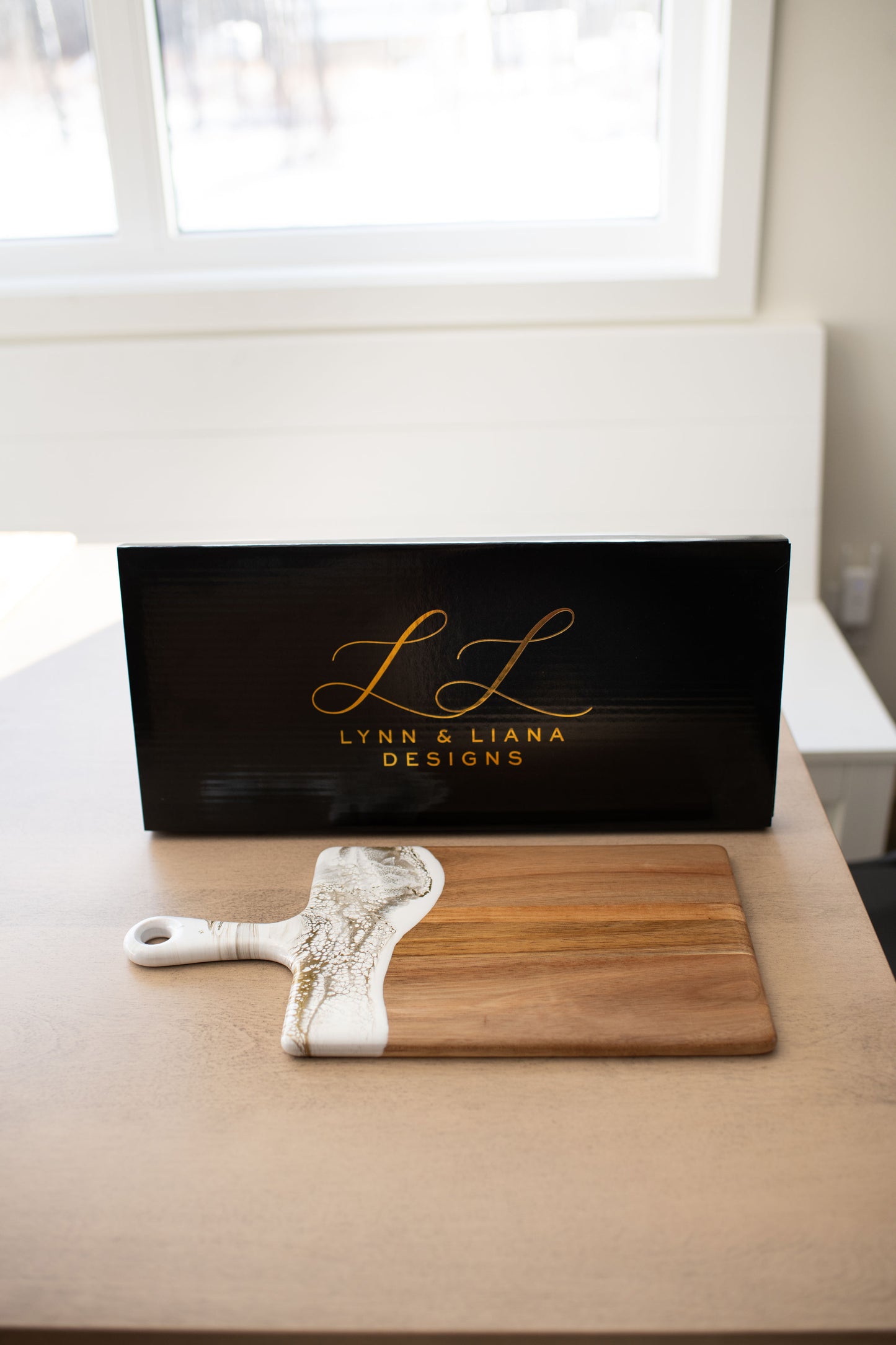 Medium Acacia Cheese Boards