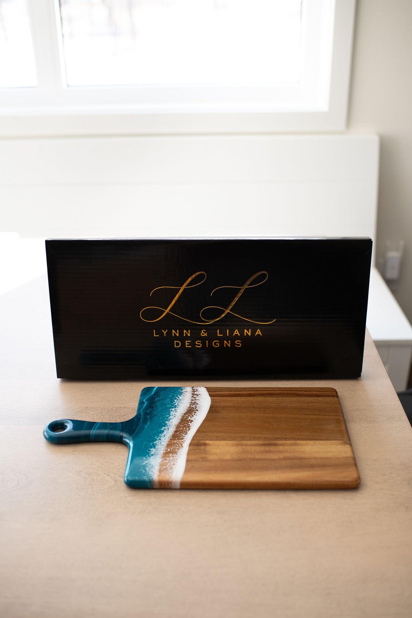 Medium Acacia Cheese Boards