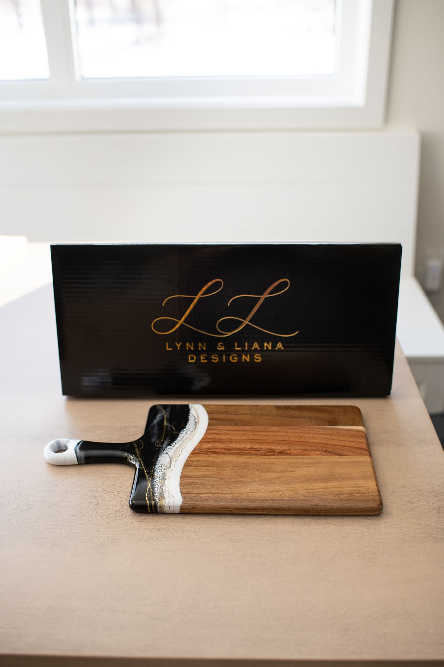 Medium Acacia Cheese Boards