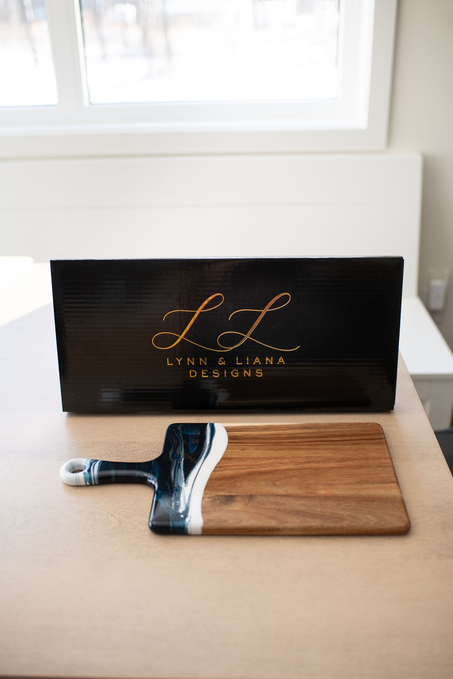 Medium Acacia Cheese Boards