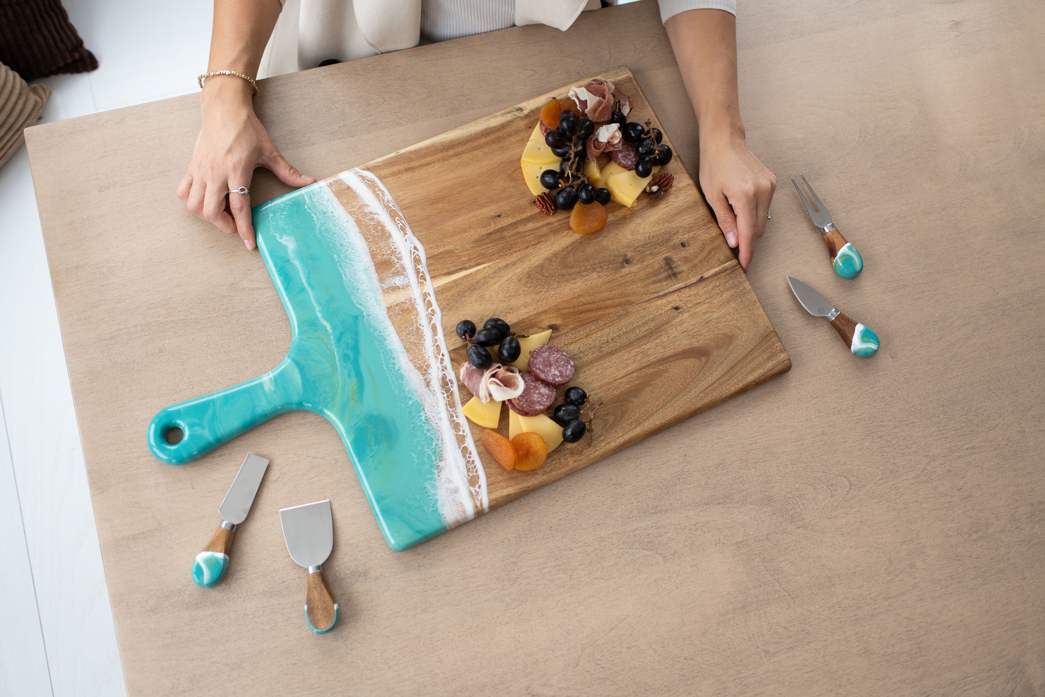 Lynn & Liana Designs Cheese Board - Thumbnail 3