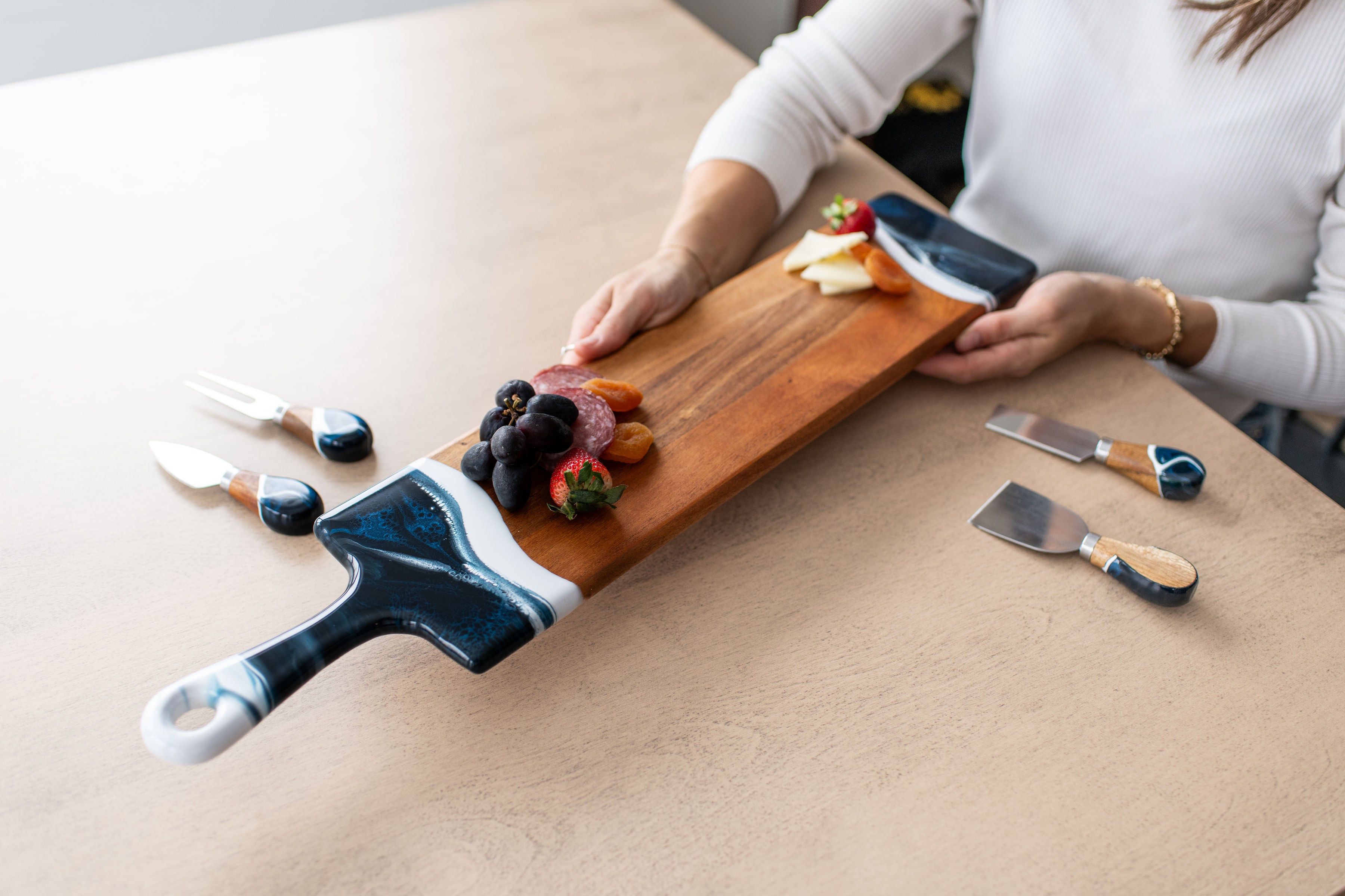 Lynn & Liana Designs Acacia Cheese & Baguette Board