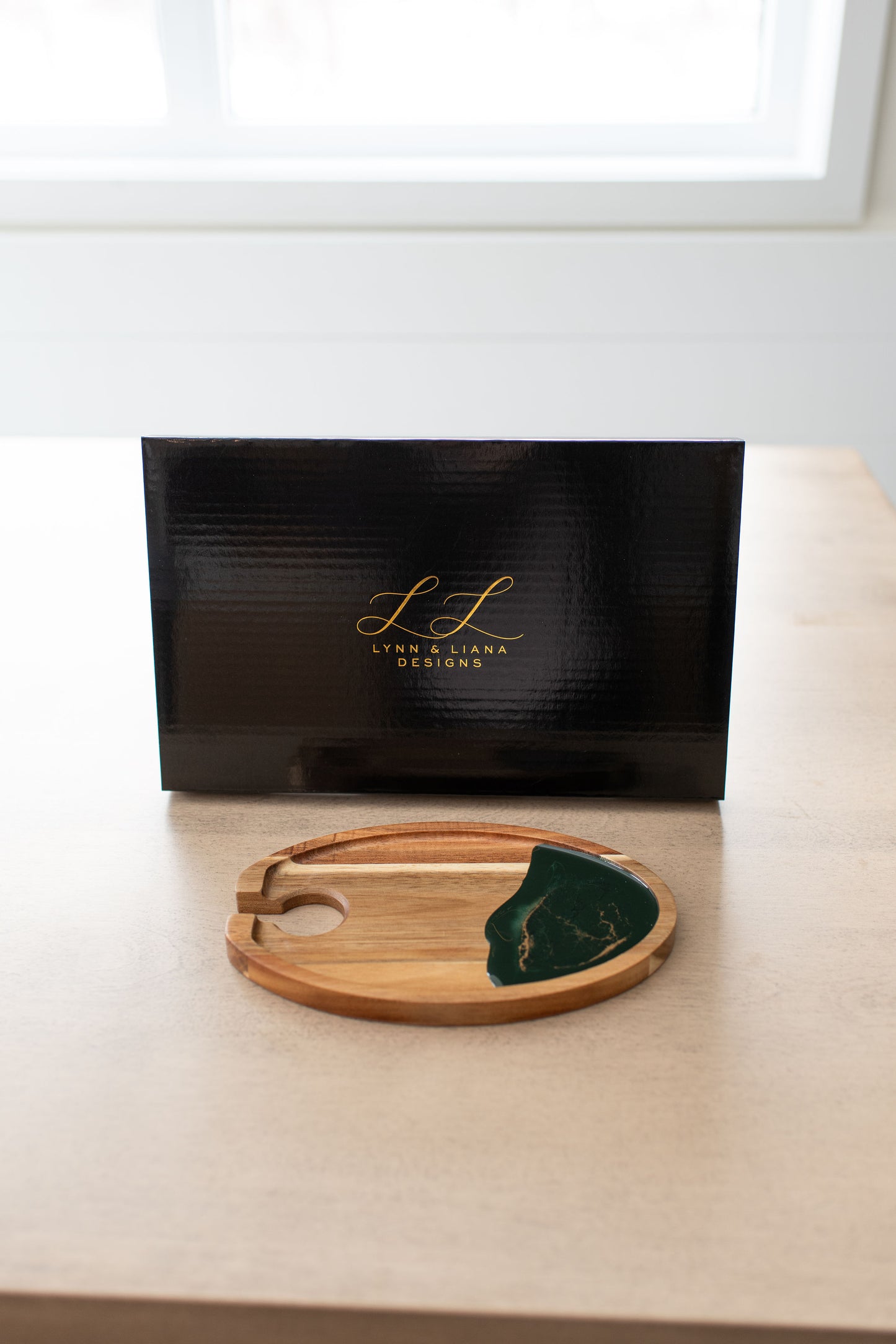 Wine & Appetizer Trays