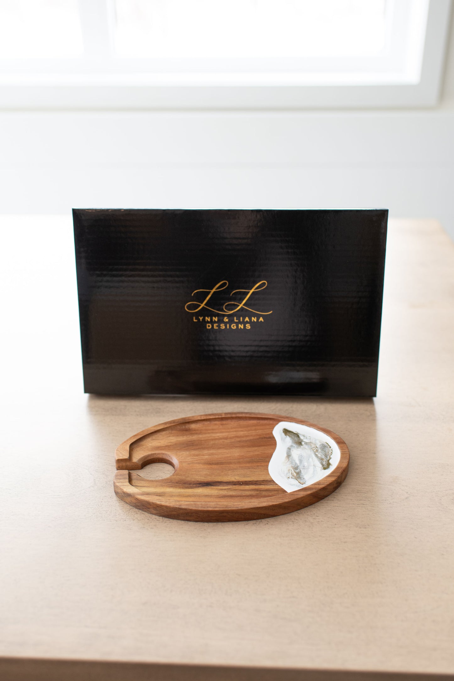 Wine & Appetizer Trays