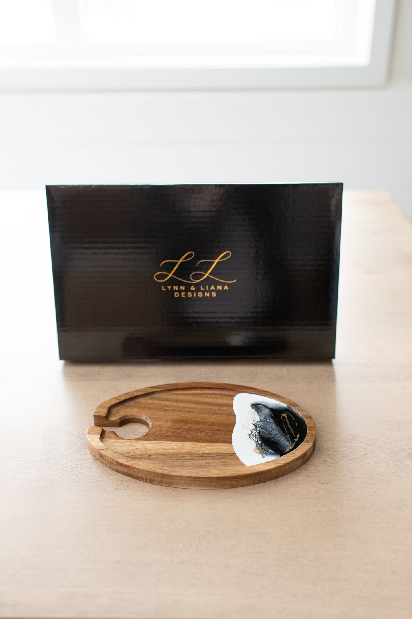 Wine & Appetizer Trays