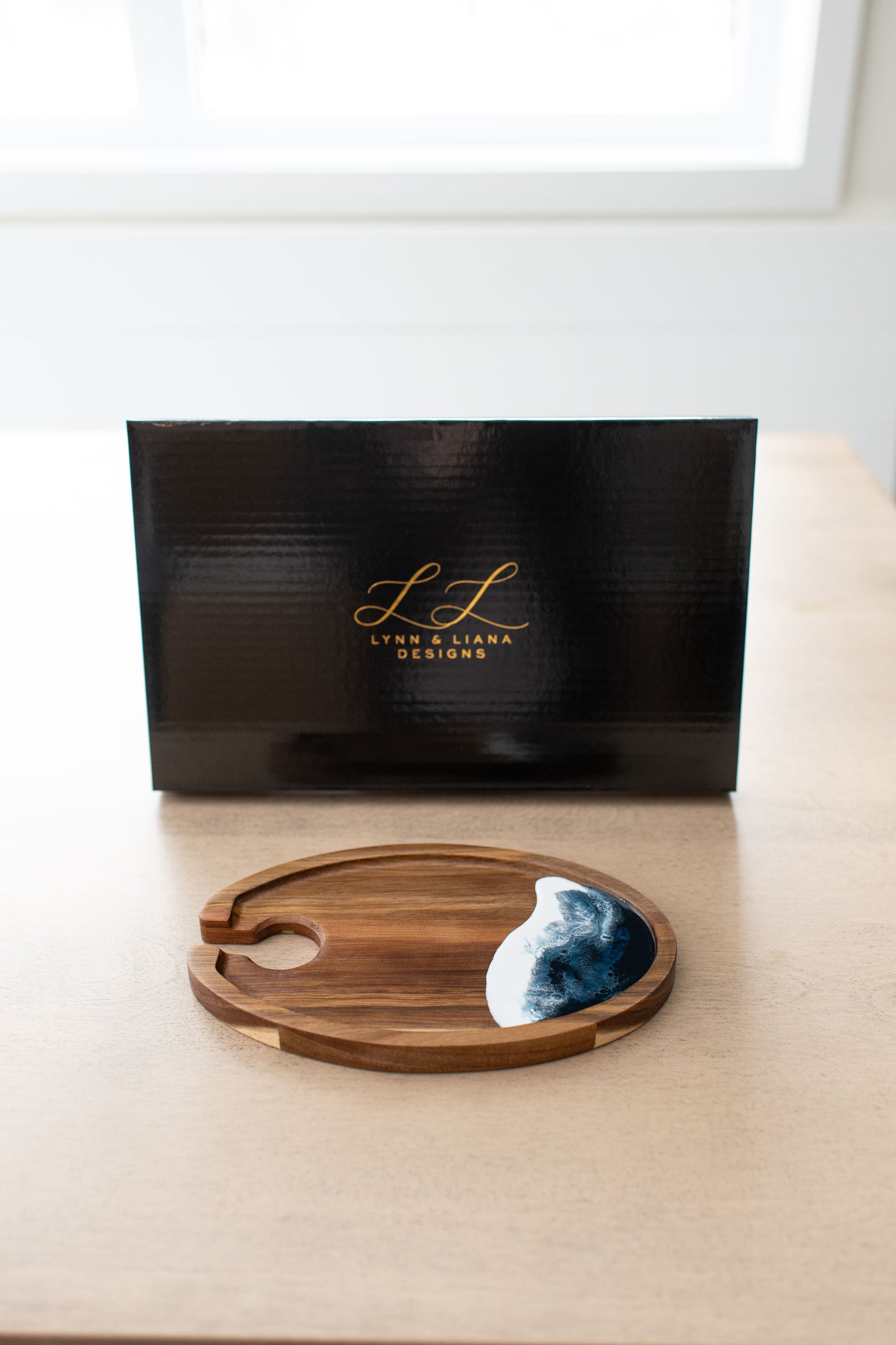 Wine & Appetizer Trays