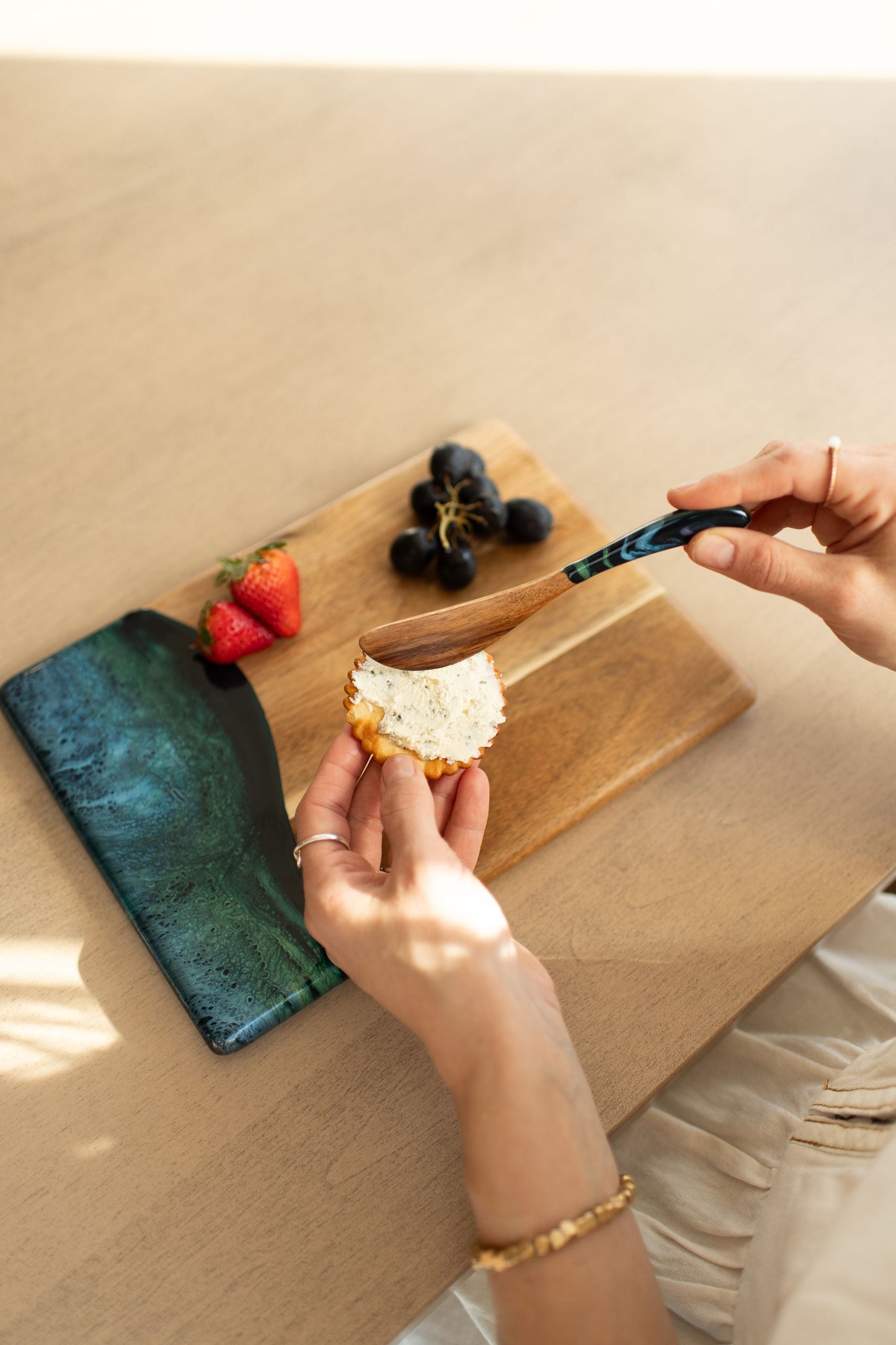 NEW!!! Acacia Cheese Spreader