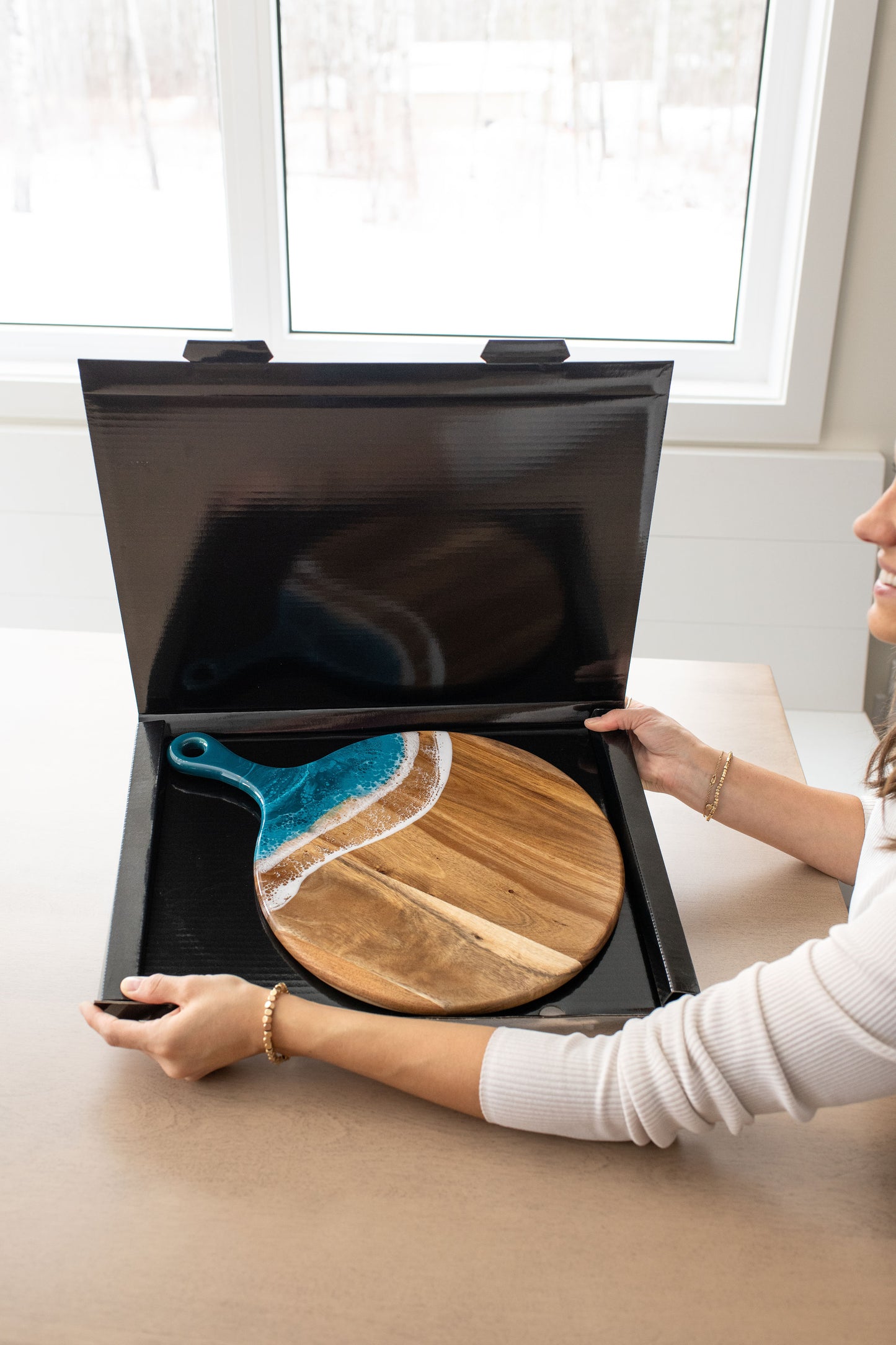 Round Cheese Paddle Acacia Boards