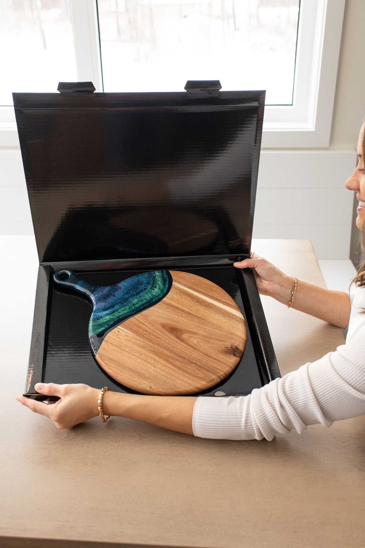 Round Cheese Paddle Acacia Boards