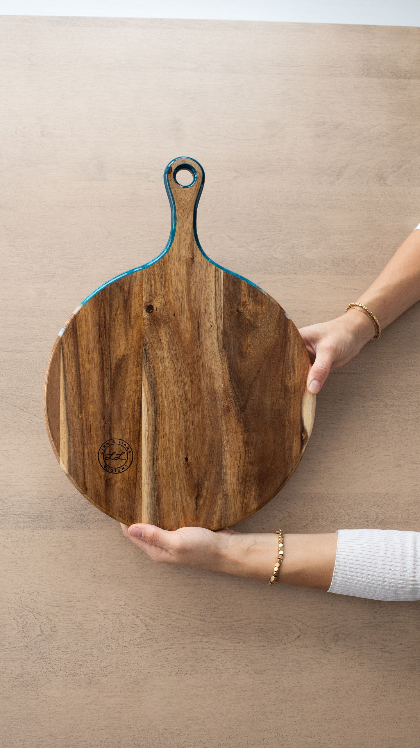 Round Cheese Paddle Acacia Boards