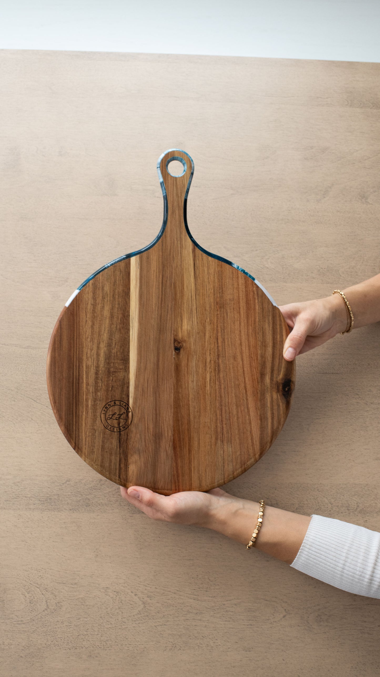 Round Cheese Paddle Acacia Boards