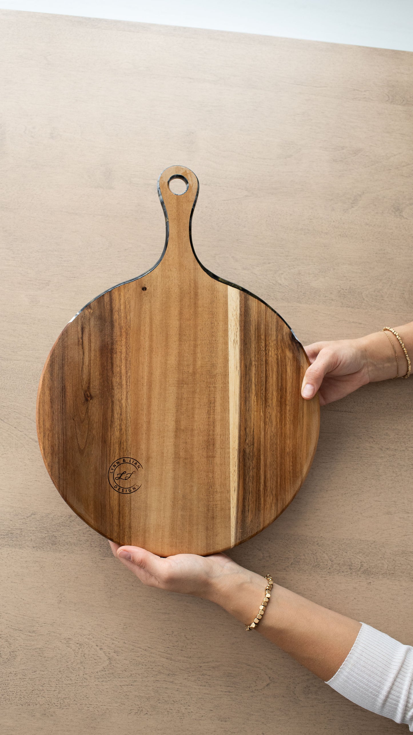 Round Cheese Paddle Acacia Boards