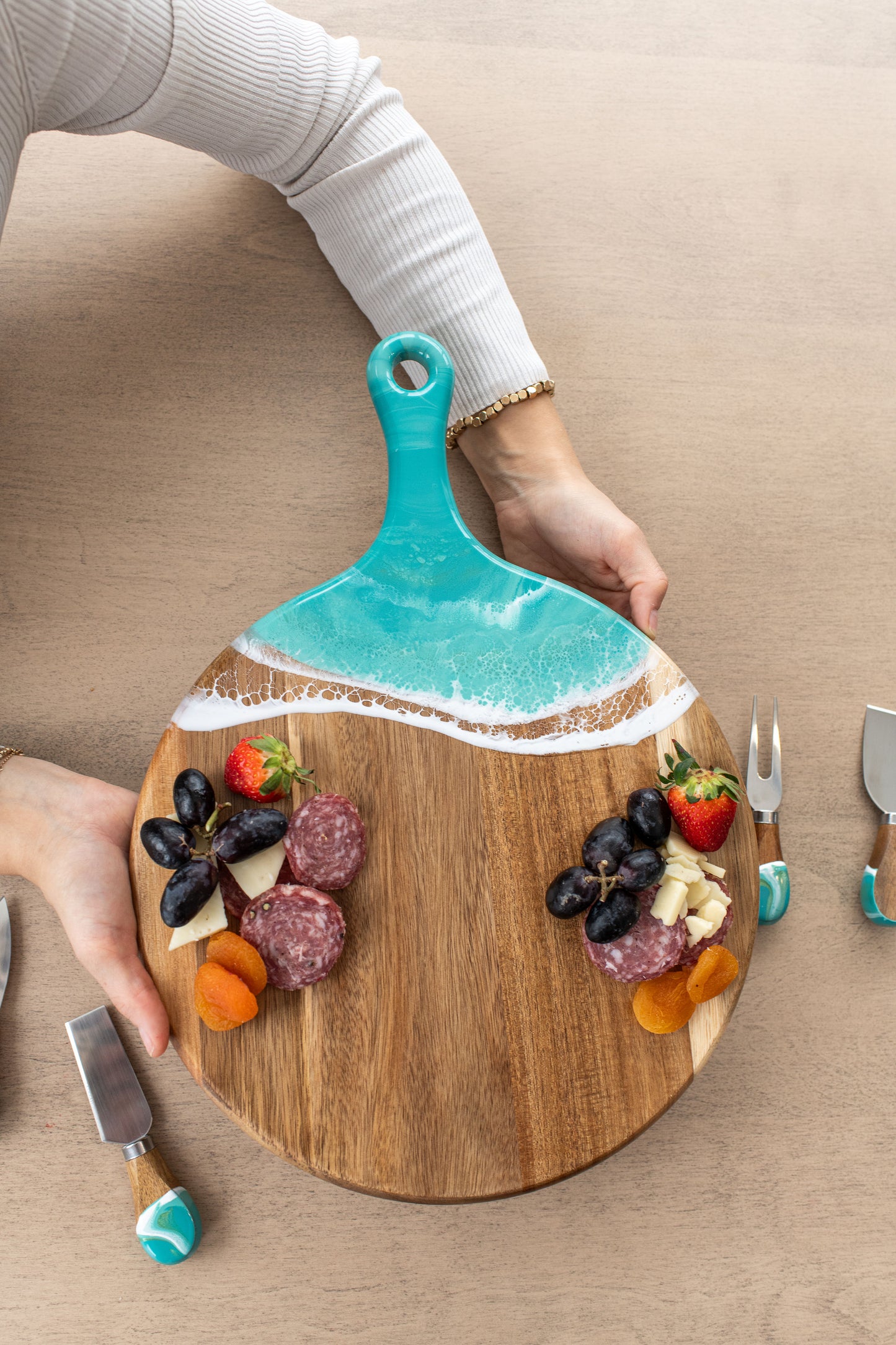 Round Cheese Paddle Acacia Boards