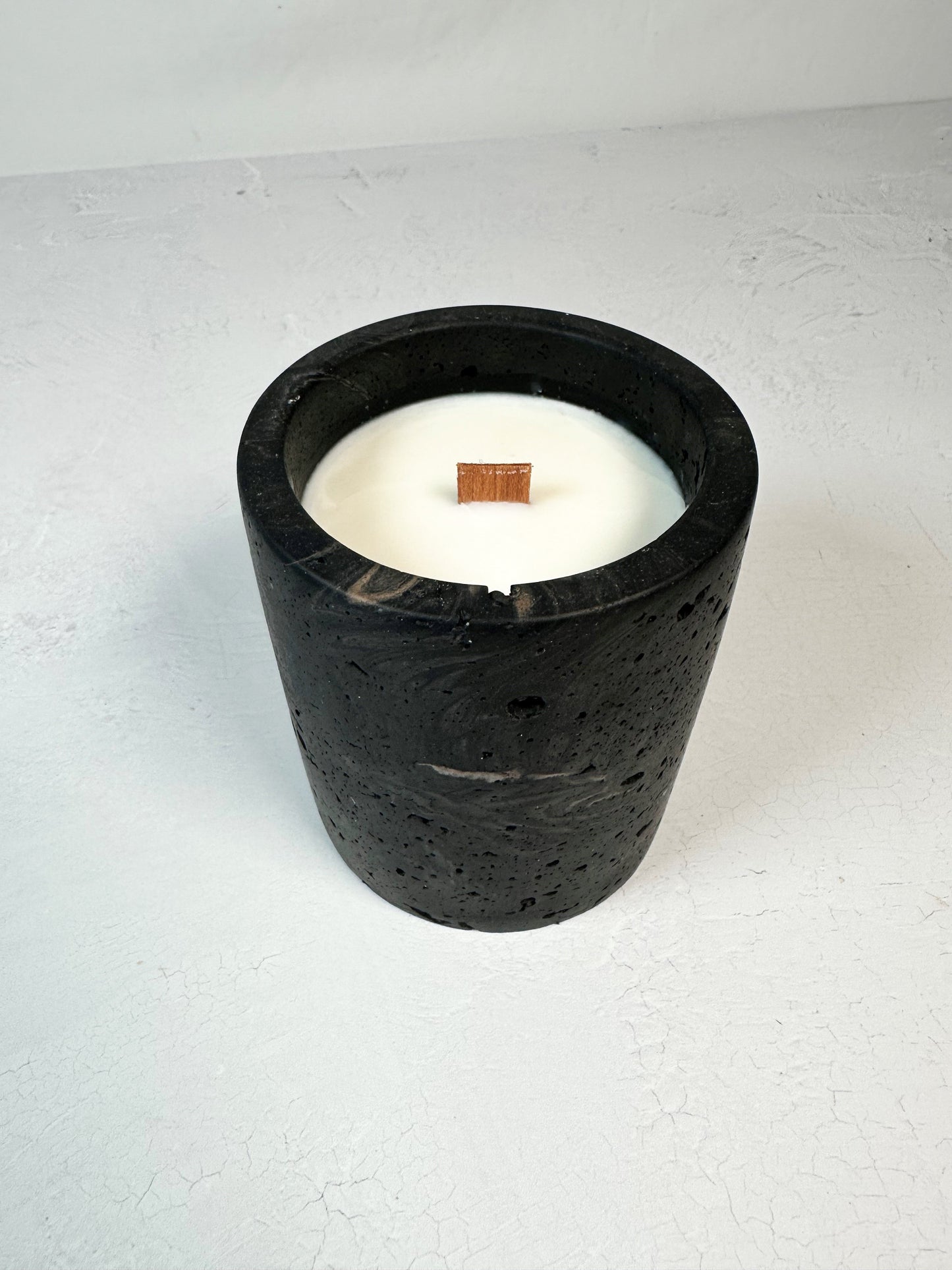 Travertine and Lava Rock Candle (with lid)