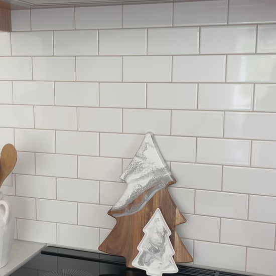 video of the silver metallic Christmas tree board and matching ceramic tray 