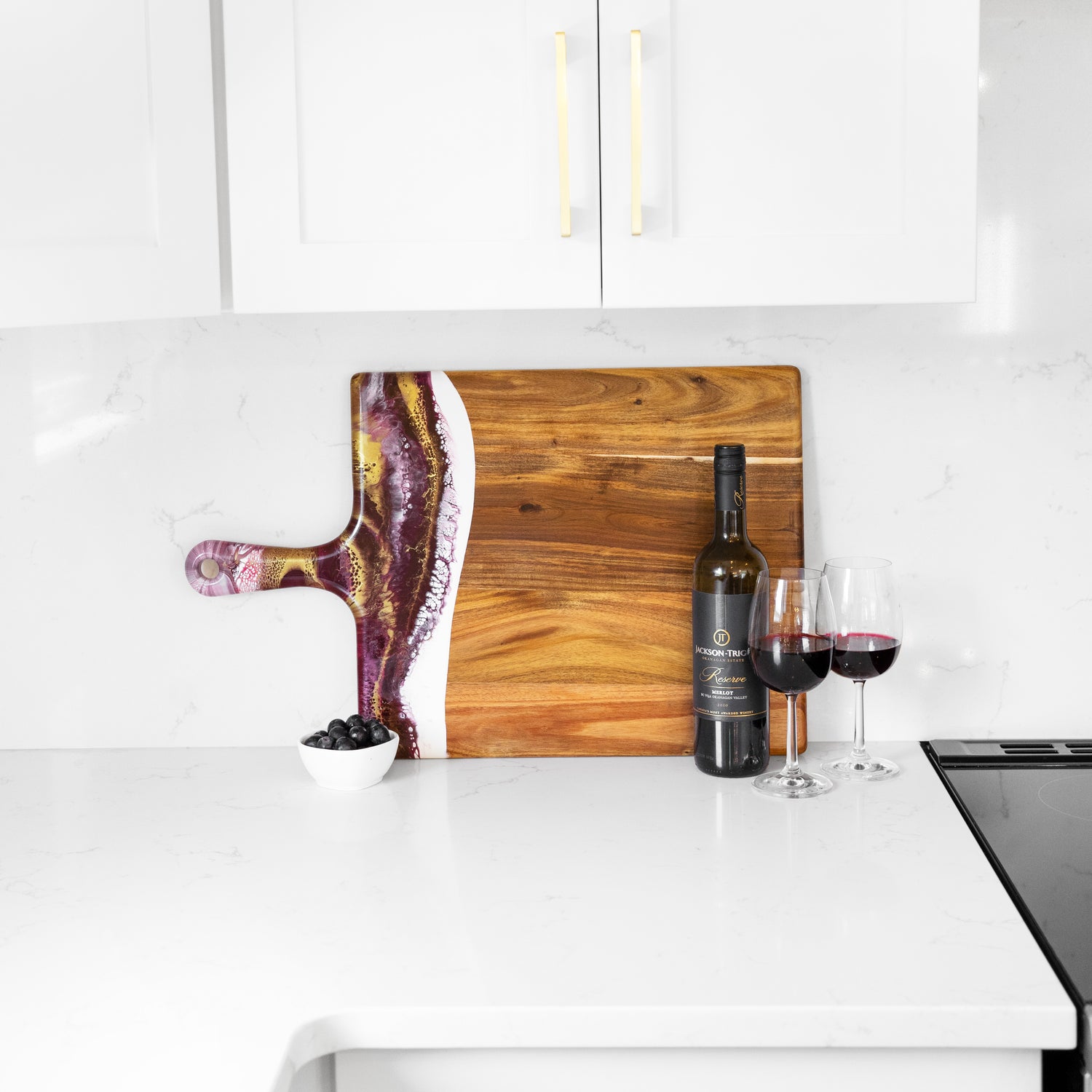 Extra Large Acacia cheese board with onyx Epoxy Resin accent handle